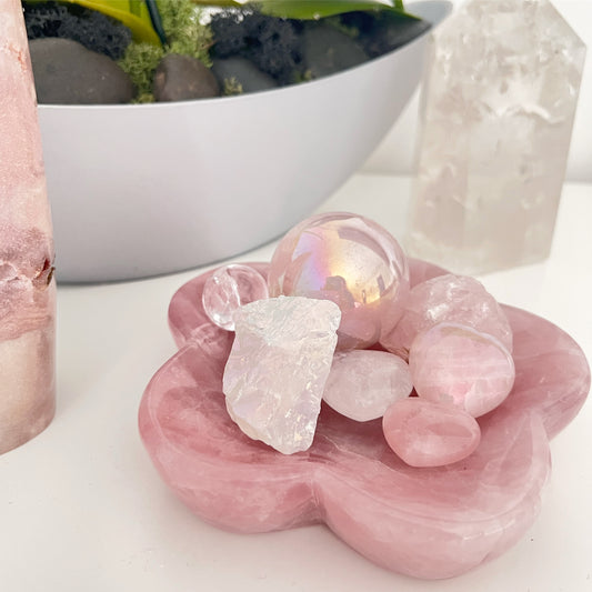 HOW TO CLEANSE & CHARGE YOUR CRYSTALS