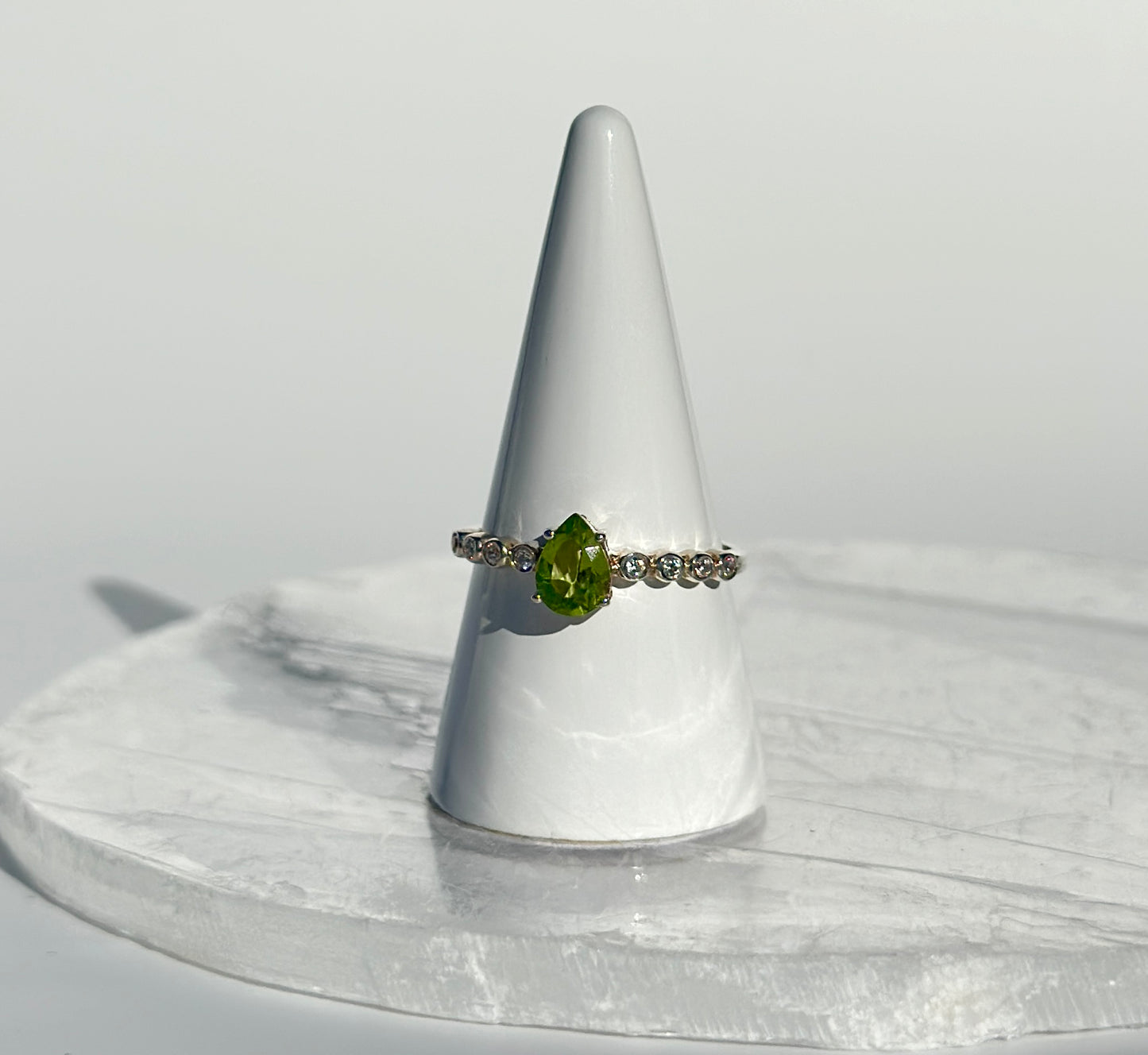 Peridot & White Topaz Ring - Size Q