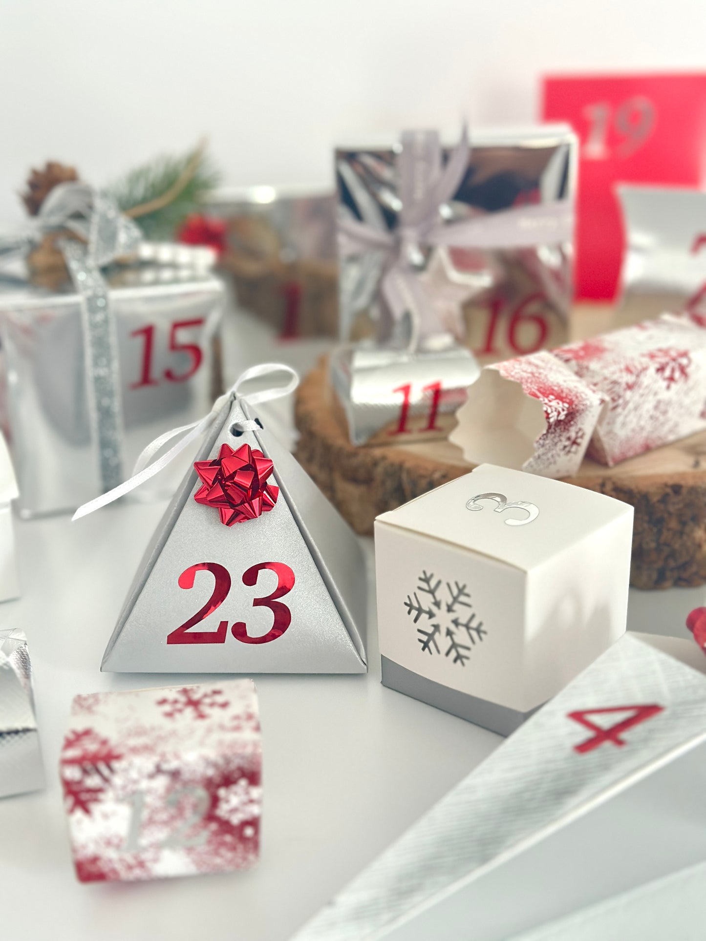 LUXURY CRYSTAL ADVENT CALENDAR 2024 (WORTH £480)