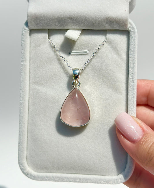 Gemmy Rose Quartz Pendant