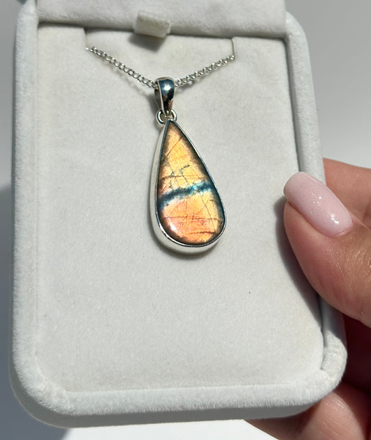 Golden Flash Labradorite Pendant