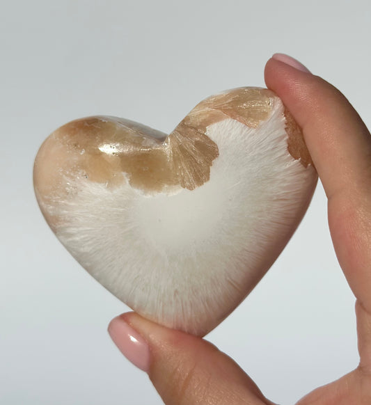 Stilbite Heart B