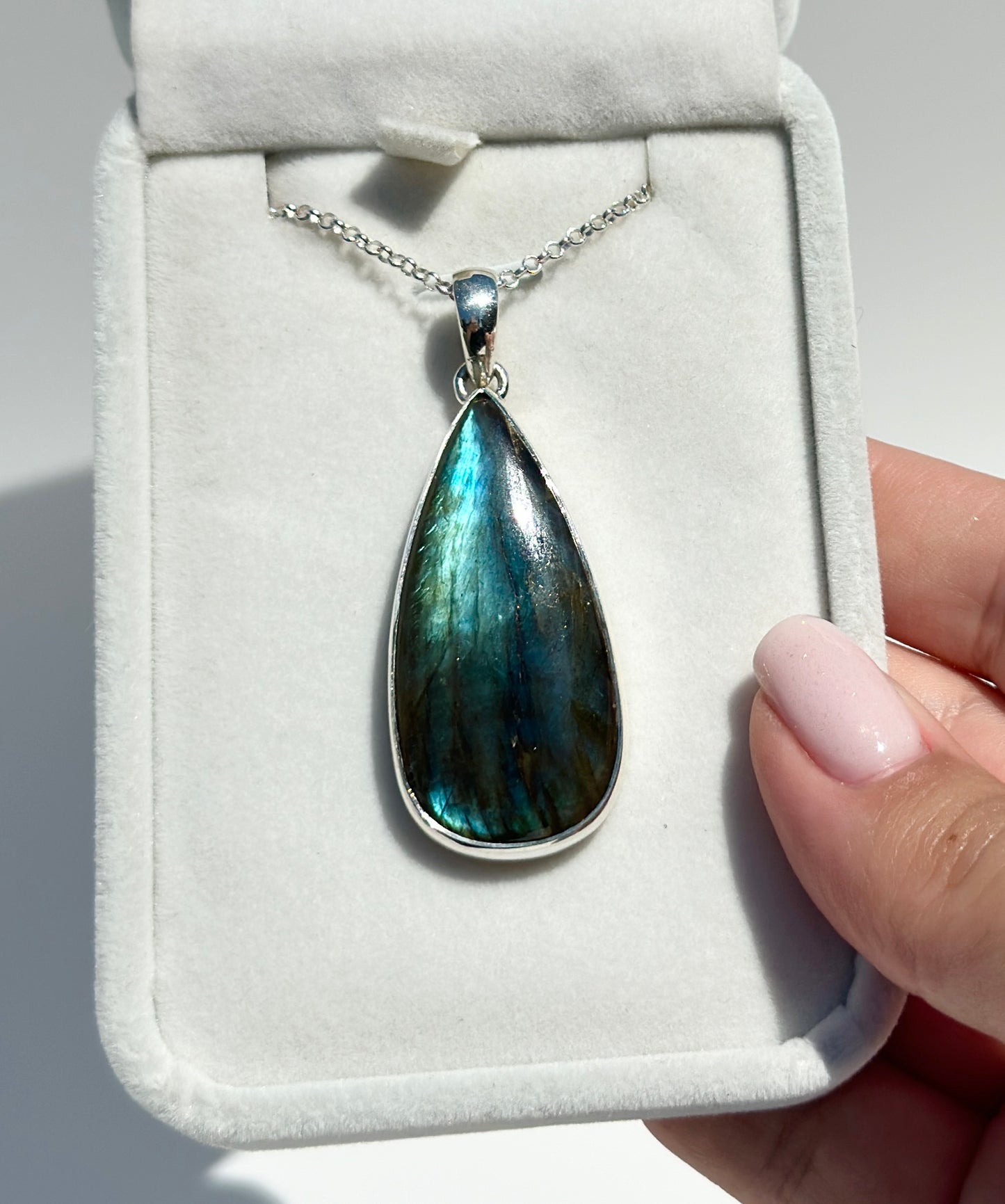 Teal Flash Labradorite Pendant