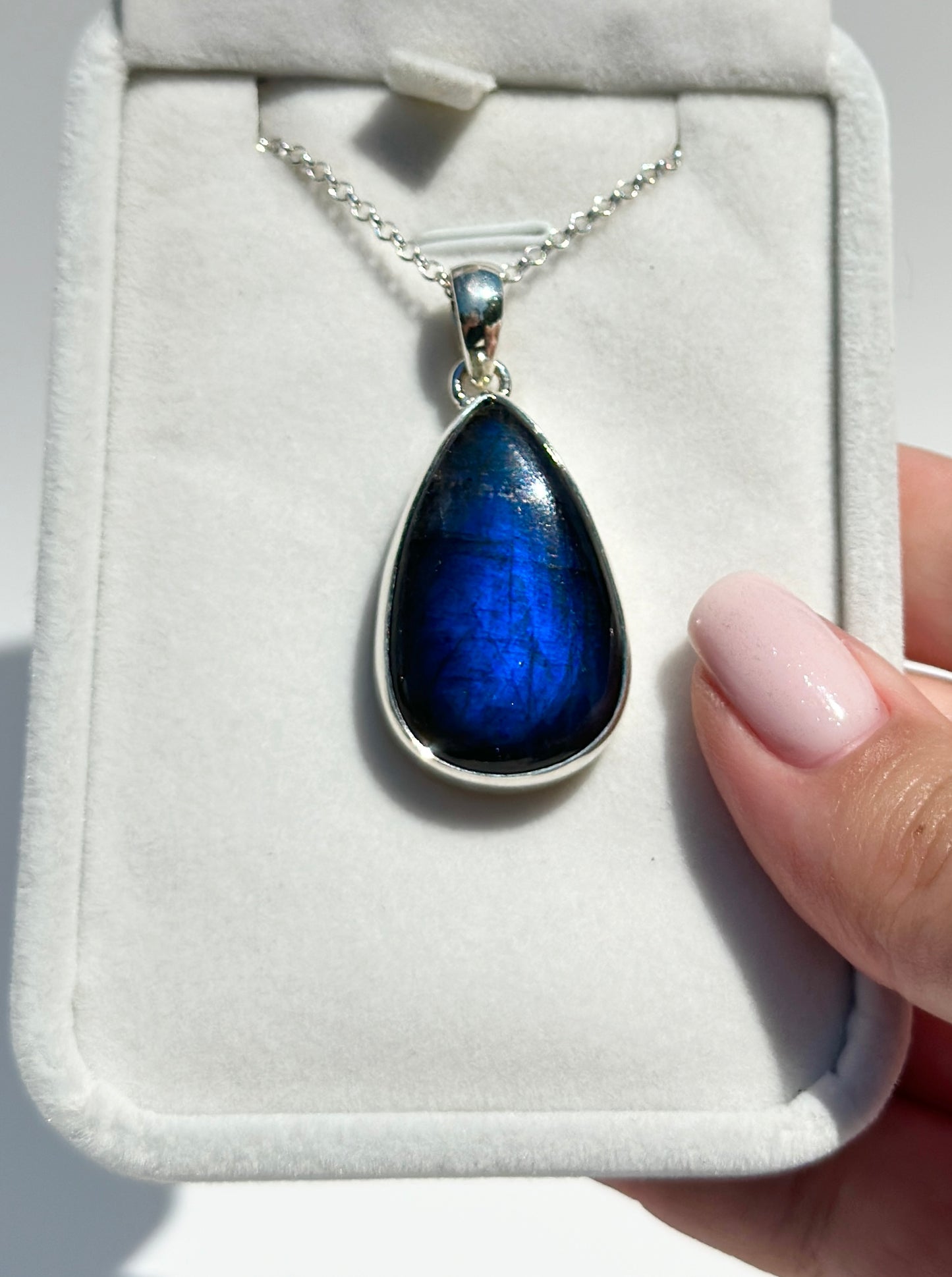 Blue Flash Labradorite Pendant